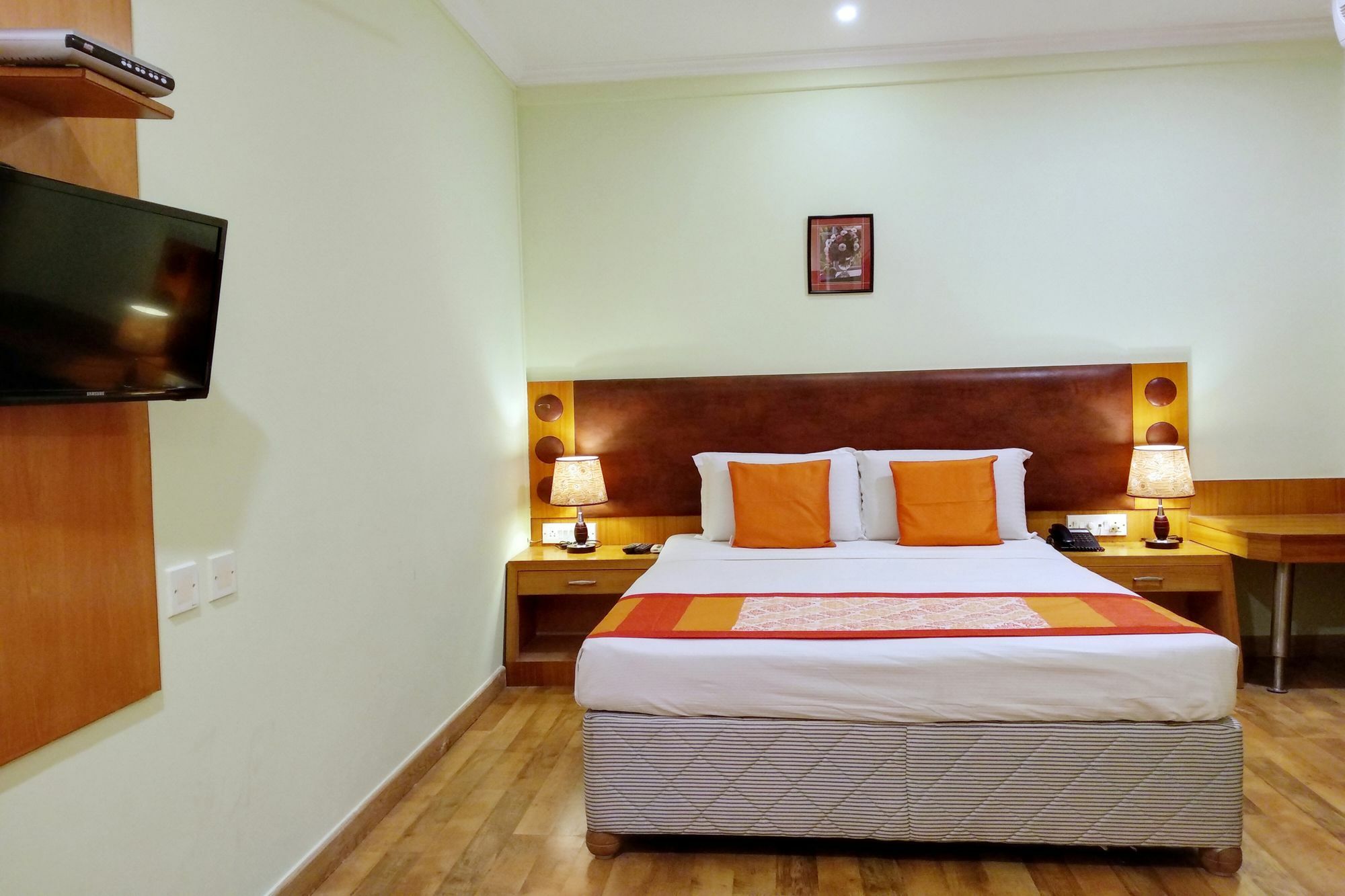 Hotel Oyo 9925 The Ocea International à Bangalore Extérieur photo