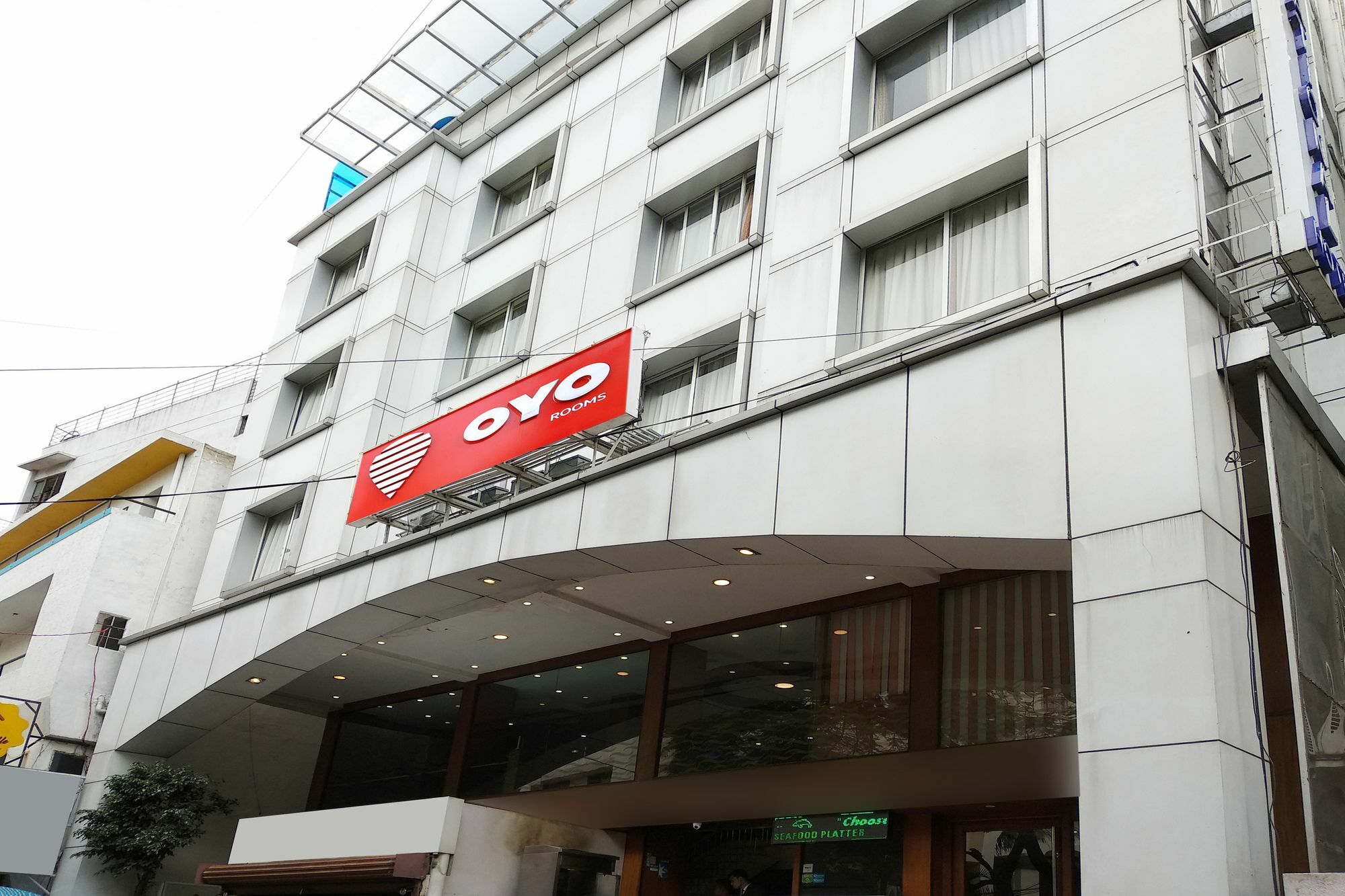 Hotel Oyo 9925 The Ocea International à Bangalore Extérieur photo