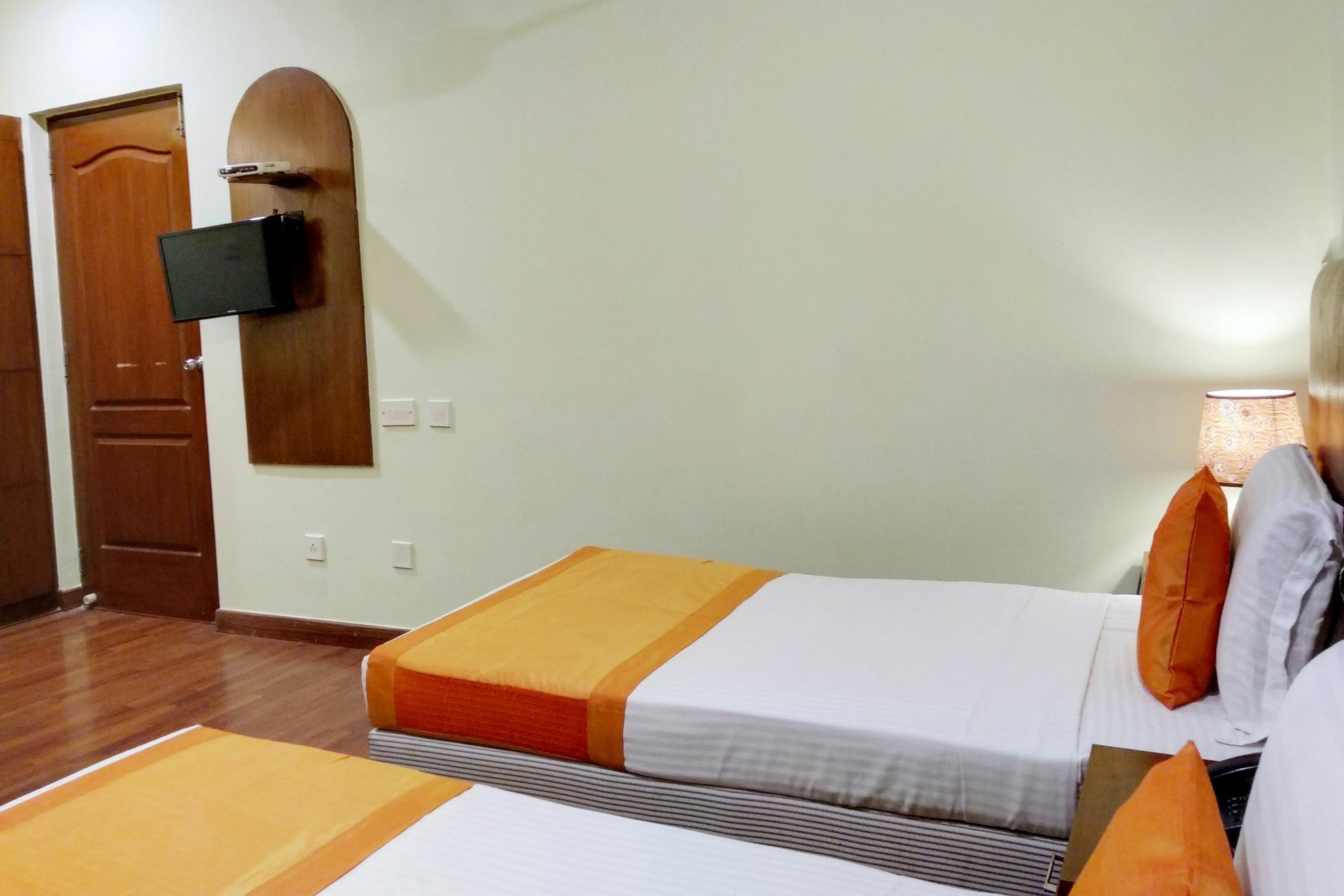 Hotel Oyo 9925 The Ocea International à Bangalore Extérieur photo