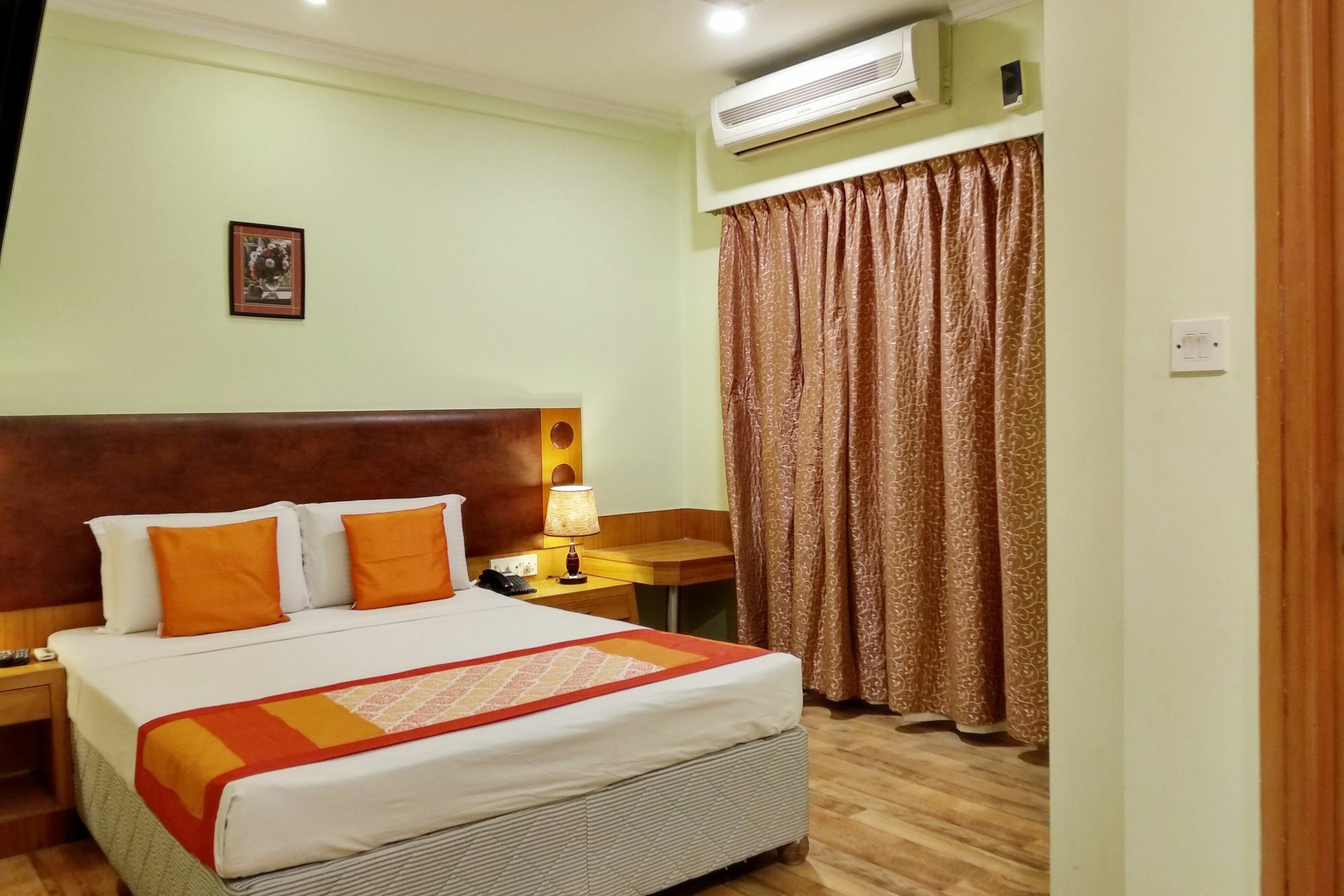 Hotel Oyo 9925 The Ocea International à Bangalore Extérieur photo