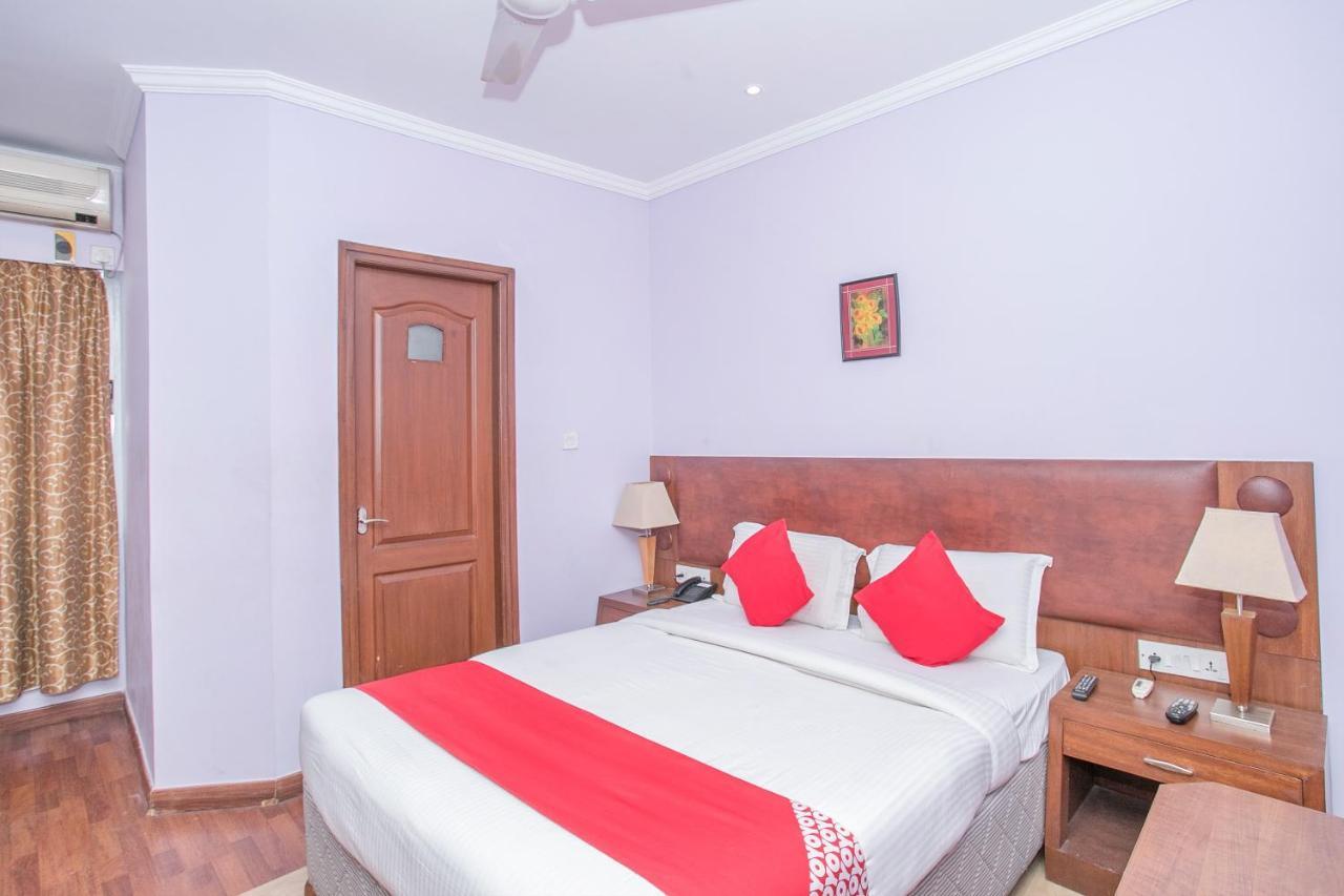 Hotel Oyo 9925 The Ocea International à Bangalore Extérieur photo